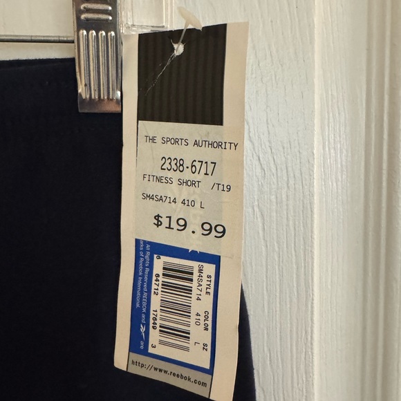 Reebok Navy Blue Athletic Shorts - Large - Picture 3 of 5